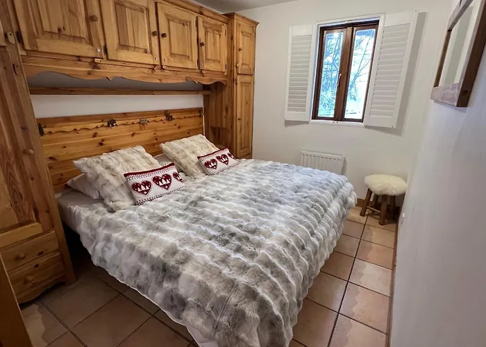 Appartement De Montalbert 14b 4-6 Person