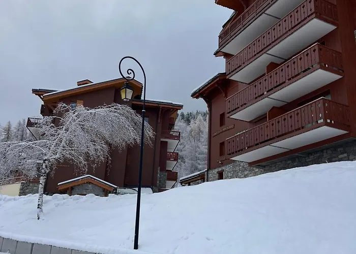 De Montalbert 14b 4-6 Person